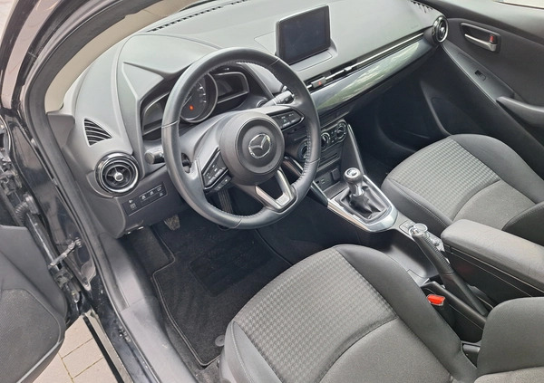 Mazda 2 cena 39700 przebieg: 155000, rok produkcji 2018 z Siedlce małe 154